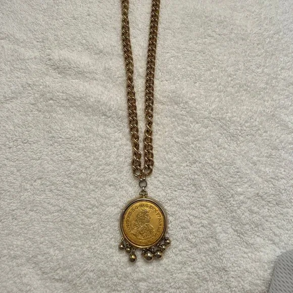 Vintage Nettie Rosenstein Roman Coin Pendant Necklace - Picture 8 of 8